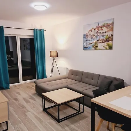 5d Fredry 2/36 Apartment